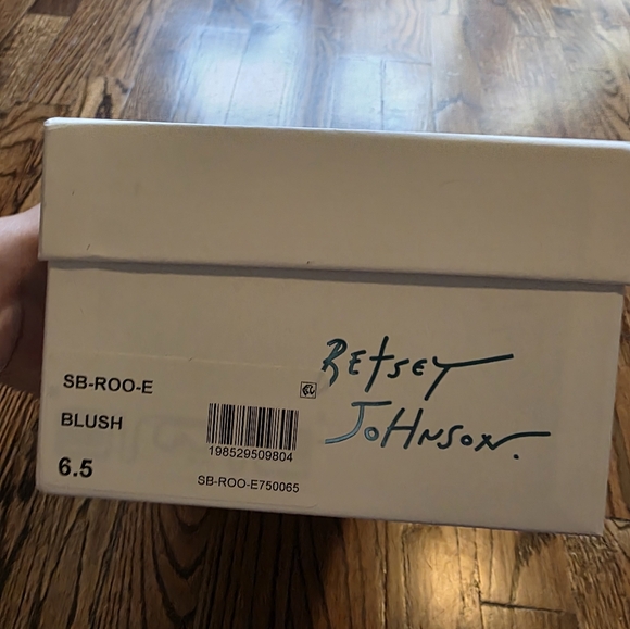 Betsey Johnson Pink Floral Mules - Picture 4 of 4